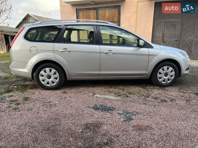 Сірий Форд Фокус, об'ємом двигуна 1.6 л та пробігом 237 тис. км за 5350 $, фото 7 на Automoto.ua