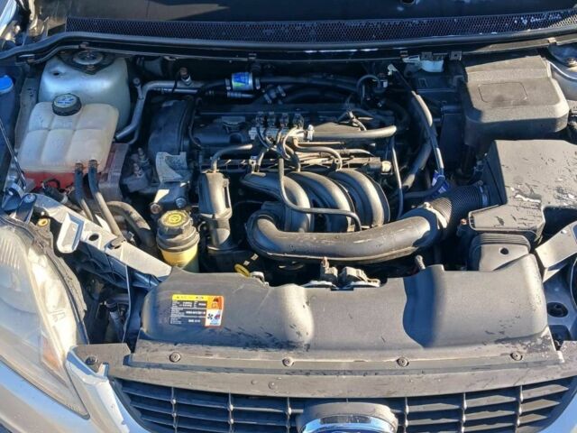 Серый Форд Фокус, объемом двигателя 1.6 л и пробегом 318 тыс. км за 5200 $, фото 5 на Automoto.ua