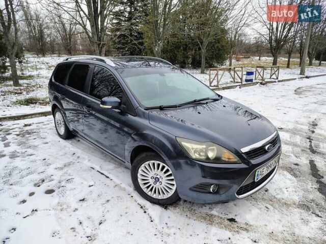 Сірий Форд Фокус, об'ємом двигуна 1.6 л та пробігом 251 тис. км за 6700 $, фото 4 на Automoto.ua