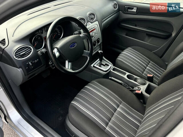 Сірий Форд Фокус, об'ємом двигуна 1.6 л та пробігом 165 тис. км за 6499 $, фото 52 на Automoto.ua