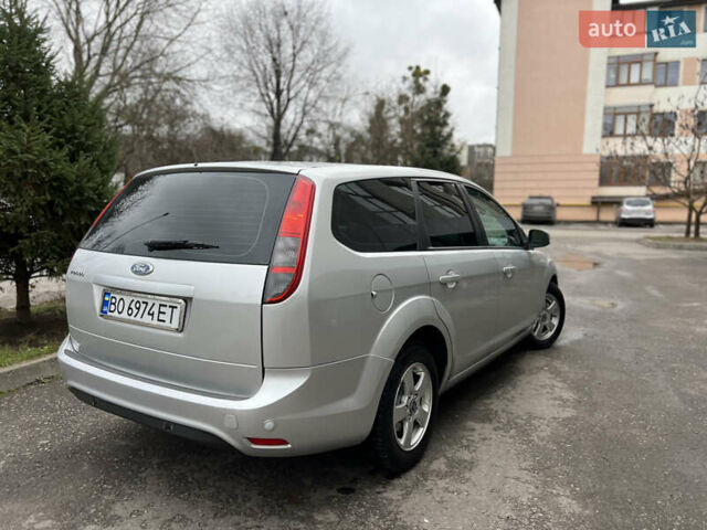 Серый Форд Фокус, объемом двигателя 1.6 л и пробегом 264 тыс. км за 4150 $, фото 3 на Automoto.ua