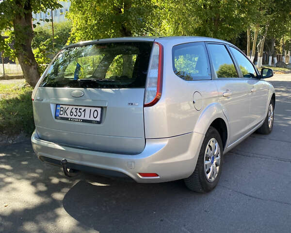 Сірий Форд Фокус, об'ємом двигуна 1.6 л та пробігом 231 тис. км за 6000 $, фото 5 на Automoto.ua