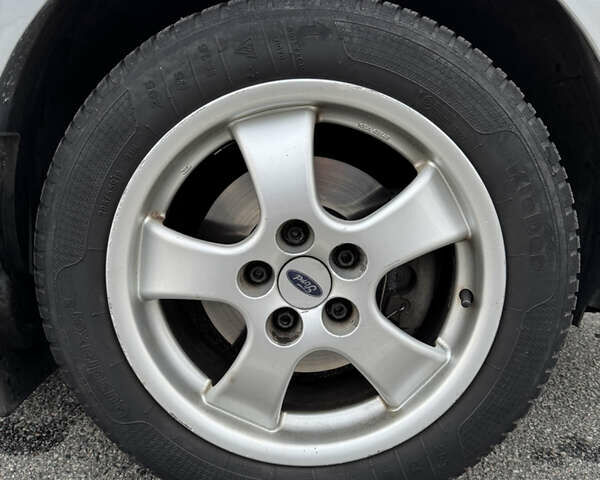 Форд Фокус 2008 в Киеве на Automoto.ua Серый Форд Фокус, объемом двигателя 1.6 л и пробегом 312 тыс. км за 4750 $, фото 26 на Automoto.ua