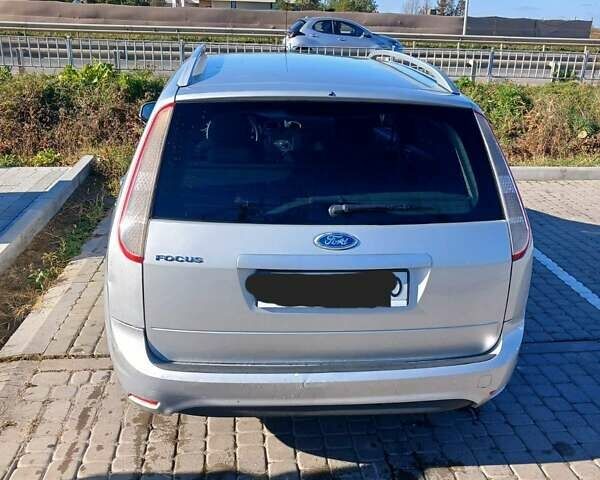 Сірий Форд Фокус, об'ємом двигуна 1.6 л та пробігом 318 тис. км за 5200 $, фото 5 на Automoto.ua