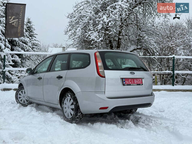 Сірий Форд Фокус, об'ємом двигуна 1.6 л та пробігом 225 тис. км за 4300 $, фото 27 на Automoto.ua