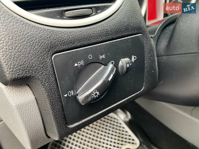 Серый Форд Фокус, объемом двигателя 1.56 л и пробегом 312 тыс. км за 5800 $, фото 15 на Automoto.ua