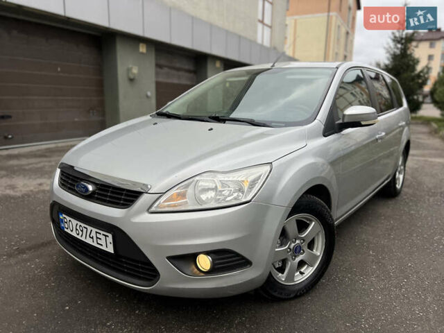 Серый Форд Фокус, объемом двигателя 1.6 л и пробегом 264 тыс. км за 4150 $, фото 64 на Automoto.ua