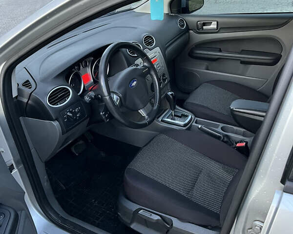 Серый Форд Фокус, объемом двигателя 2 л и пробегом 293 тыс. км за 6300 $, фото 27 на Automoto.ua