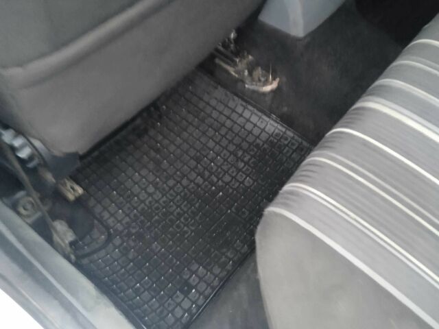 Серый Форд Фокус, объемом двигателя 1.6 л и пробегом 2 тыс. км за 5300 $, фото 6 на Automoto.ua