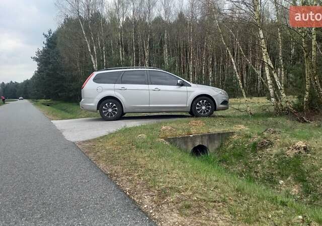 Серый Форд Фокус, объемом двигателя 1.6 л и пробегом 232 тыс. км за 5300 $, фото 7 на Automoto.ua