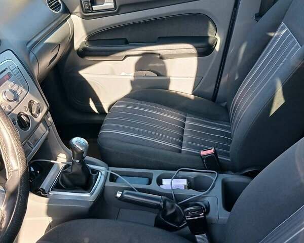 Сірий Форд Фокус, об'ємом двигуна 1.6 л та пробігом 318 тис. км за 5200 $, фото 18 на Automoto.ua