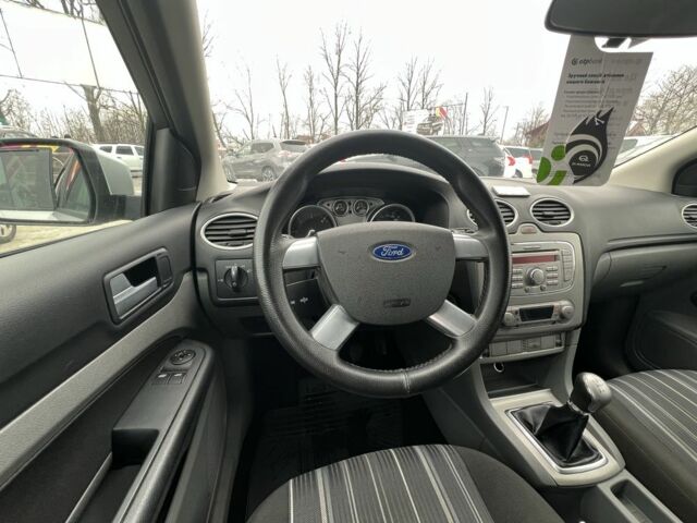 Серый Форд Фокус, объемом двигателя 1.6 л и пробегом 211 тыс. км за 5599 $, фото 16 на Automoto.ua