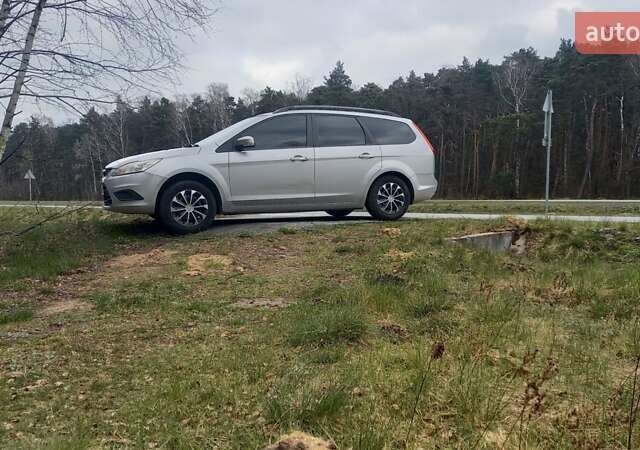 Серый Форд Фокус, объемом двигателя 1.6 л и пробегом 232 тыс. км за 5300 $, фото 8 на Automoto.ua