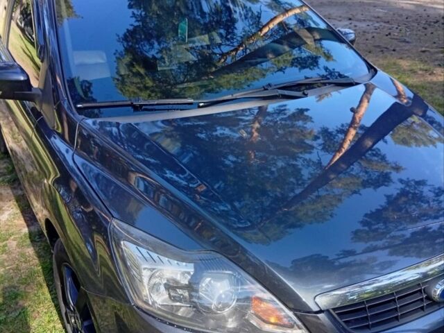 Сірий Форд Фокус, об'ємом двигуна 2 л та пробігом 296 тис. км за 6500 $, фото 1 на Automoto.ua