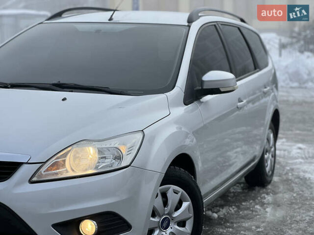 Сірий Форд Фокус, об'ємом двигуна 1.6 л та пробігом 258 тис. км за 4999 $, фото 14 на Automoto.ua