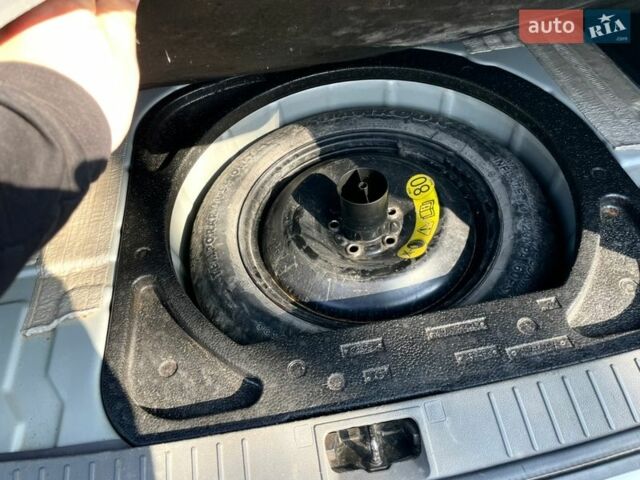 Серый Форд Фокус, объемом двигателя 1.56 л и пробегом 321 тыс. км за 4600 $, фото 12 на Automoto.ua