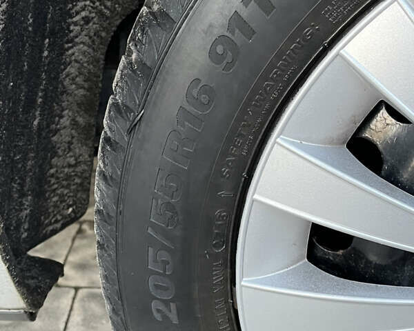 Серый Форд Фокус, объемом двигателя 2 л и пробегом 293 тыс. км за 6300 $, фото 24 на Automoto.ua