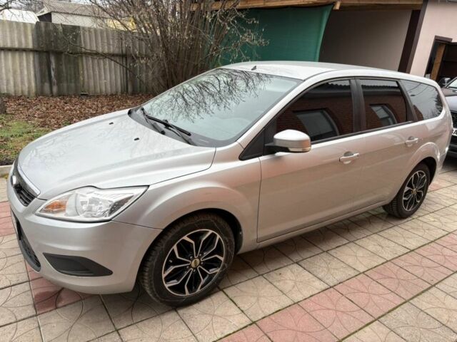 Серый Форд Фокус, объемом двигателя 1.6 л и пробегом 288 тыс. км за 5300 $, фото 3 на Automoto.ua