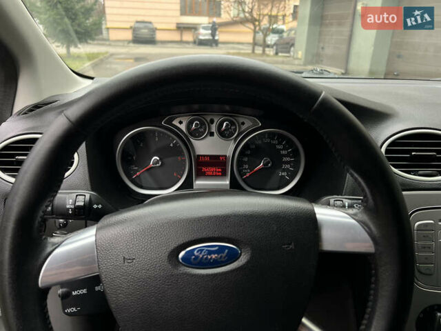 Серый Форд Фокус, объемом двигателя 1.6 л и пробегом 264 тыс. км за 4150 $, фото 52 на Automoto.ua
