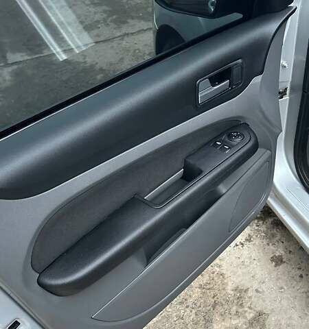 Сірий Форд Фокус, об'ємом двигуна 1.8 л та пробігом 250 тис. км за 4550 $, фото 28 на Automoto.ua