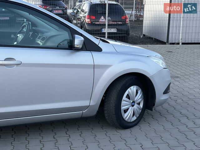 Серый Форд Фокус, объемом двигателя 1.6 л и пробегом 193 тыс. км за 5150 $, фото 10 на Automoto.ua