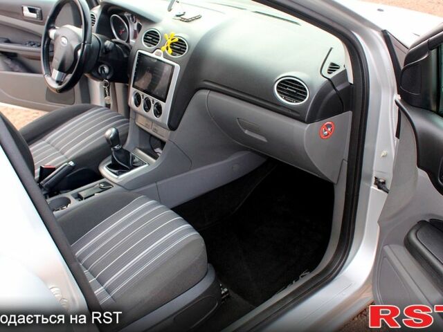 Форд Фокус 2008 у Долине на Automoto.ua Сірий Форд Фокус, об'ємом двигуна 1.6 л та пробігом 259 тис. км за 5499 $, фото 7 на Automoto.ua