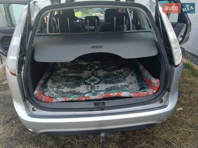 Сірий Форд Фокус, об'ємом двигуна 1.6 л та пробігом 256 тис. км за 4750 $, фото 7 на Automoto.ua