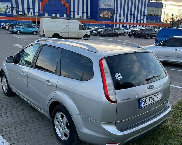 Серый Форд Фокус, объемом двигателя 1.6 л и пробегом 267 тыс. км за 4550 $, фото 1 на Automoto.ua