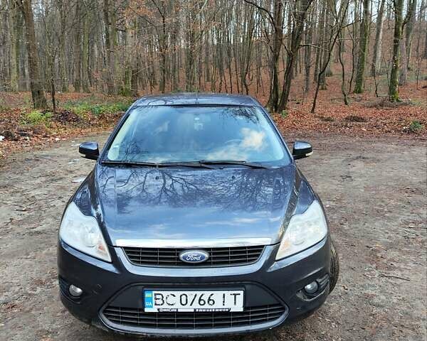 Серый Форд Фокус, объемом двигателя 1.8 л и пробегом 230 тыс. км за 5500 $, фото 1 на Automoto.ua