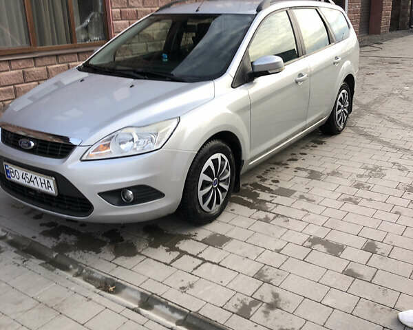 Сірий Форд Фокус, об'ємом двигуна 1.8 л та пробігом 221 тис. км за 4300 $, фото 3 на Automoto.ua