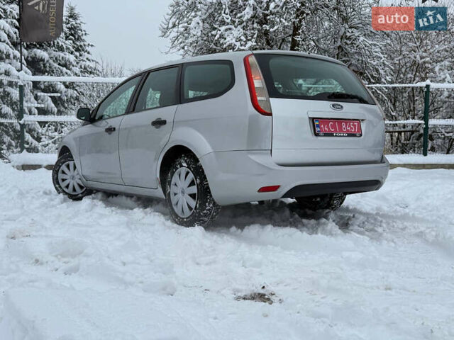 Сірий Форд Фокус, об'ємом двигуна 1.6 л та пробігом 225 тис. км за 4300 $, фото 29 на Automoto.ua