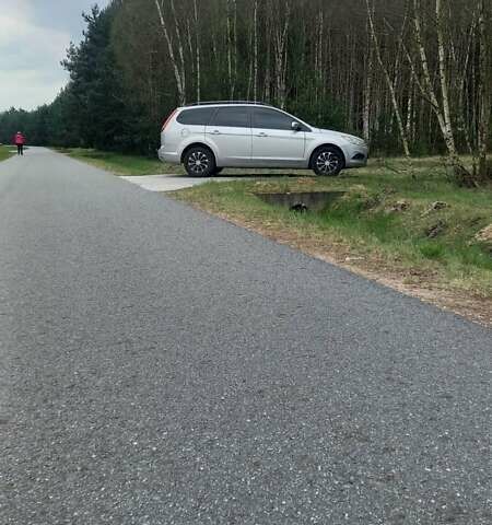 Серый Форд Фокус, объемом двигателя 1.6 л и пробегом 232 тыс. км за 5300 $, фото 4 на Automoto.ua