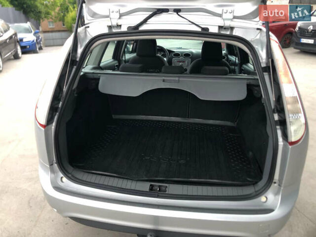 Форд Фокус 2008 у Рівному на Automoto.ua Сірий Форд Фокус, об'ємом двигуна 1.6 л та пробігом 223 тис. км за 5600 $, фото 28 на Automoto.ua