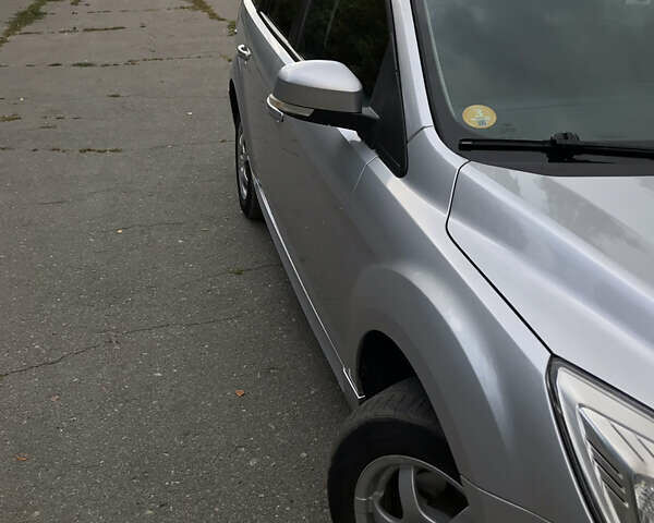 Серый Форд Фокус, объемом двигателя 1.6 л и пробегом 263 тыс. км за 5200 $, фото 6 на Automoto.ua