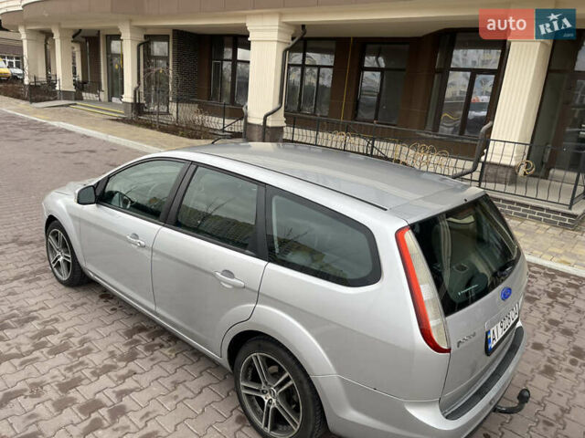 Серый Форд Фокус, объемом двигателя 1.6 л и пробегом 316 тыс. км за 4350 $, фото 3 на Automoto.ua
