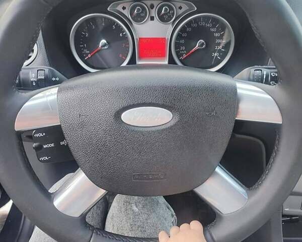 Сірий Форд Фокус, об'ємом двигуна 1.6 л та пробігом 211 тис. км за 5300 $, фото 9 на Automoto.ua