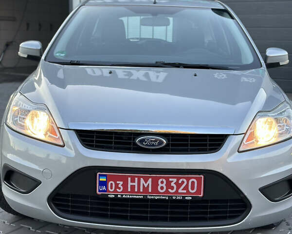 Серый Форд Фокус, объемом двигателя 1.6 л и пробегом 210 тыс. км за 5200 $, фото 71 на Automoto.ua