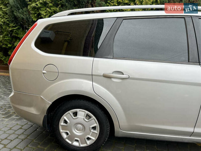 Форд Фокус 2008 в Львове на Automoto.ua Серый Форд Фокус, объемом двигателя 1.6 л и пробегом 262 тыс. км за 4500 $, фото 2 на Automoto.ua