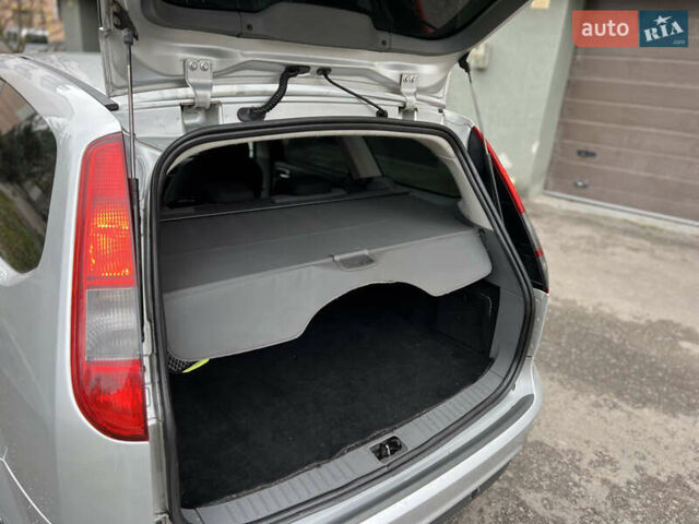 Серый Форд Фокус, объемом двигателя 1.6 л и пробегом 264 тыс. км за 4150 $, фото 31 на Automoto.ua