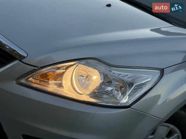 Серый Форд Фокус, объемом двигателя 1.6 л и пробегом 210 тыс. км за 5200 $, фото 74 на Automoto.ua