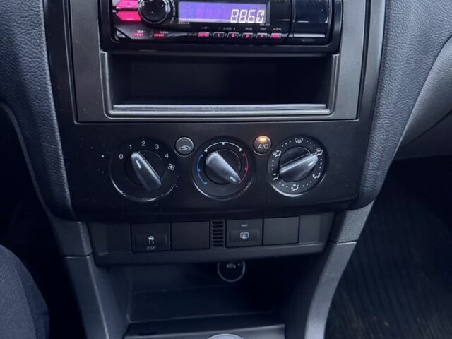 Сірий Форд Фокус, об'ємом двигуна 1.6 л та пробігом 2 тис. км за 2299 $, фото 10 на Automoto.ua