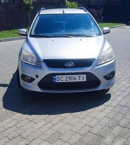 Сірий Форд Фокус, об'ємом двигуна 1.6 л та пробігом 369 тис. км за 3950 $, фото 4 на Automoto.ua