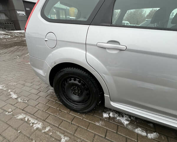 Сірий Форд Фокус, об'ємом двигуна 1.56 л та пробігом 300 тис. км за 4500 $, фото 5 на Automoto.ua