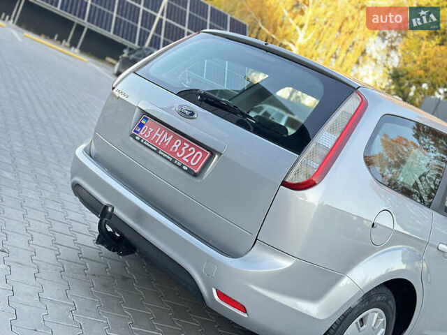 Серый Форд Фокус, объемом двигателя 1.6 л и пробегом 210 тыс. км за 5200 $, фото 11 на Automoto.ua