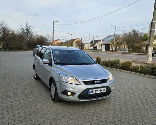 Серый Форд Фокус, объемом двигателя 1.56 л и пробегом 273 тыс. км за 4999 $, фото 3 на Automoto.ua