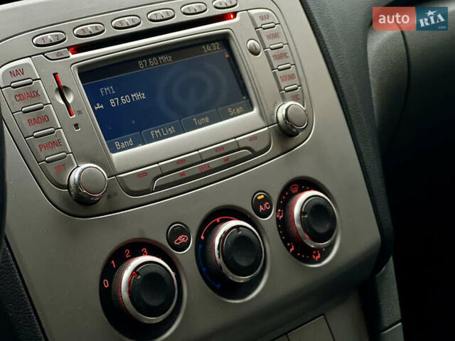Форд Фокус 2008 в Львове на Automoto.ua Серый Форд Фокус, объемом двигателя 1.6 л и пробегом 262 тыс. км за 4500 $, фото 11 на Automoto.ua