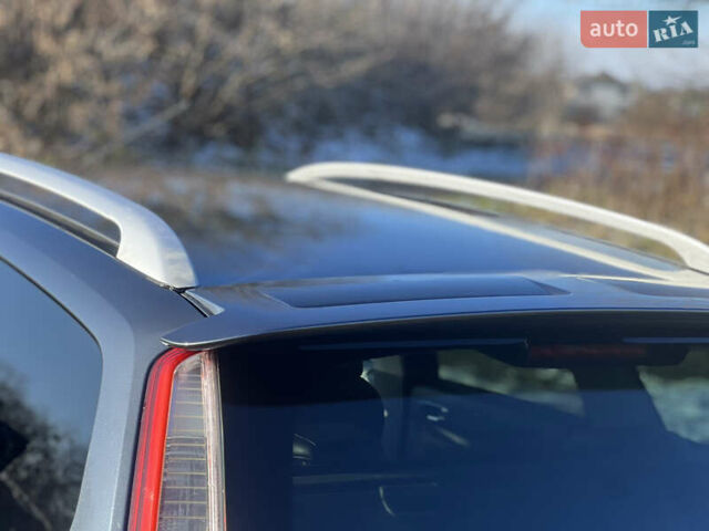 Серый Форд Фокус, объемом двигателя 1.6 л и пробегом 300 тыс. км за 5400 $, фото 16 на Automoto.ua