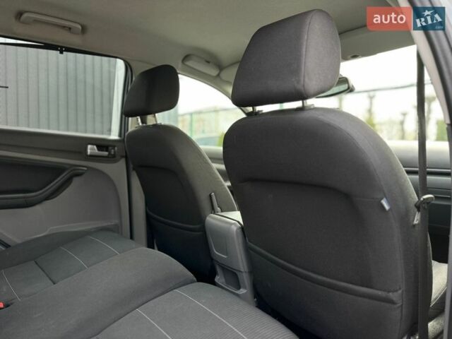 Сірий Форд Фокус, об'ємом двигуна 1.6 л та пробігом 231 тис. км за 5900 $, фото 34 на Automoto.ua