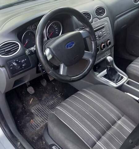 Форд Фокус 2008 в Луцке на Automoto.ua Серый Форд Фокус, объемом двигателя 1.75 л и пробегом 288 тыс. км за 4500 $, фото 1 на Automoto.ua