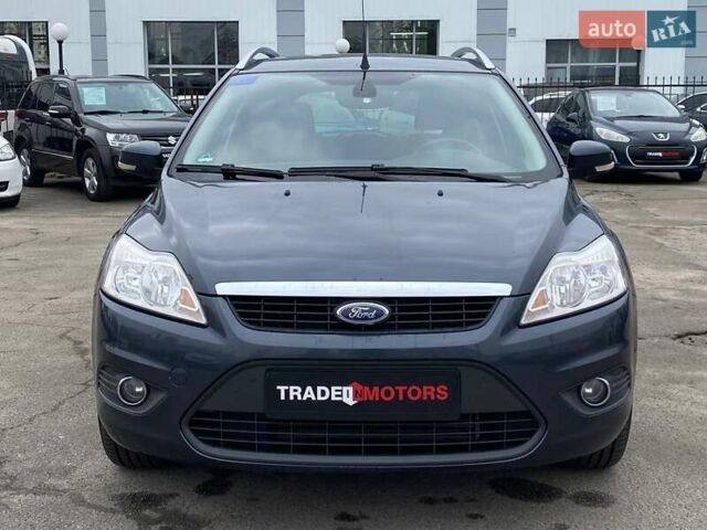 Серый Форд Фокус, объемом двигателя 1.56 л и пробегом 330 тыс. км за 5890 $, фото 3 на Automoto.ua